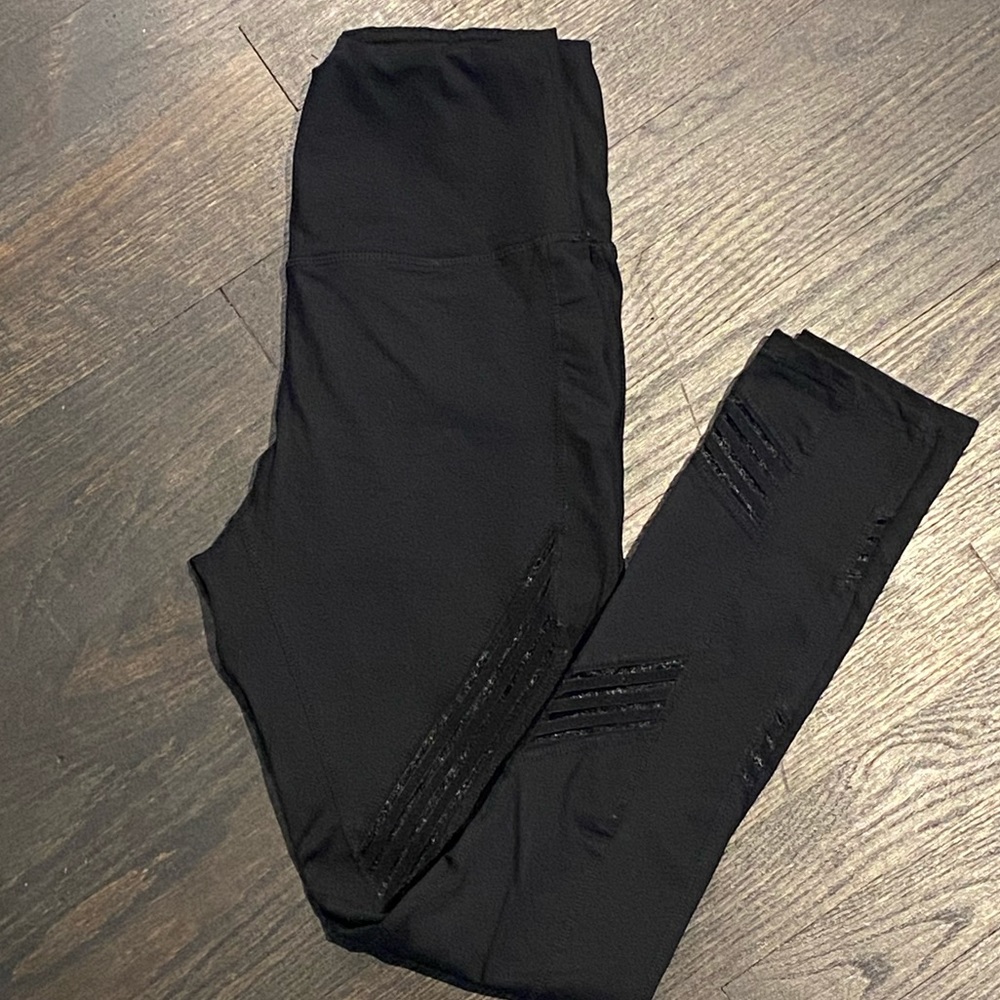 Vita Athletica Black Stylish Leggings sheer cuts